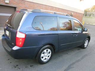 Kia Sedona 2008 photo 3