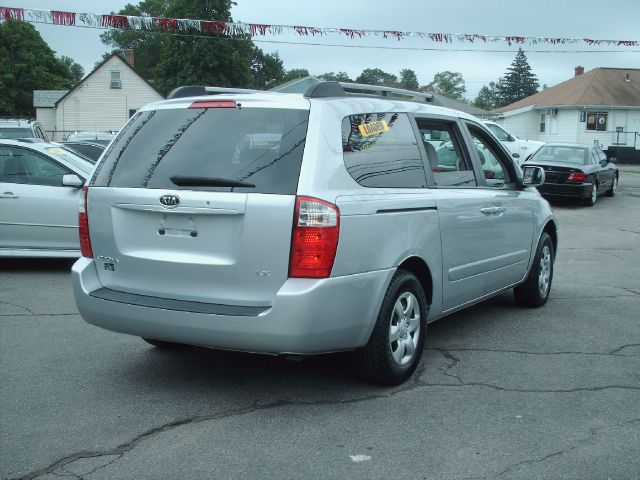 Kia Sedona 2008 photo 2
