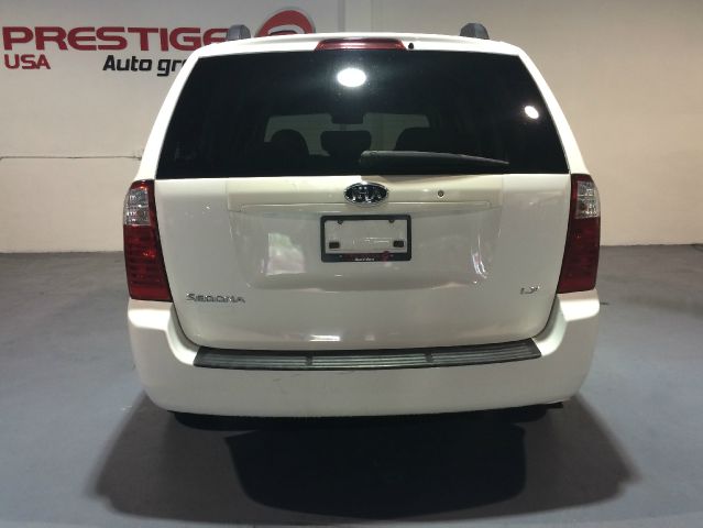 Kia Sedona 2008 photo 1