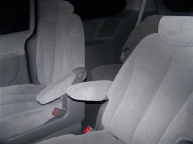 Kia Sedona 2008 photo 2
