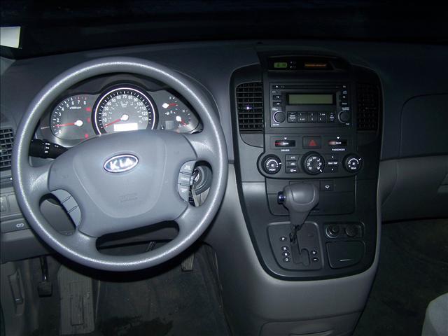 Kia Sedona 2008 photo 4