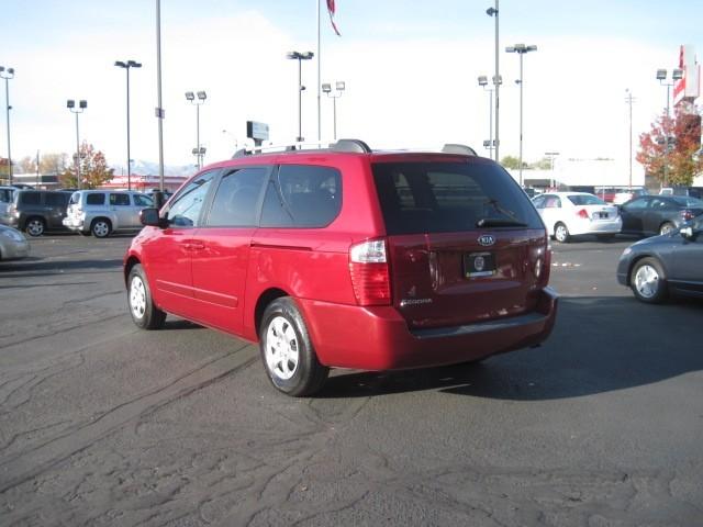 Kia Sedona 2008 photo 1