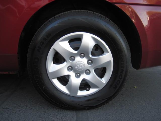 Kia Sedona 2008 photo 2