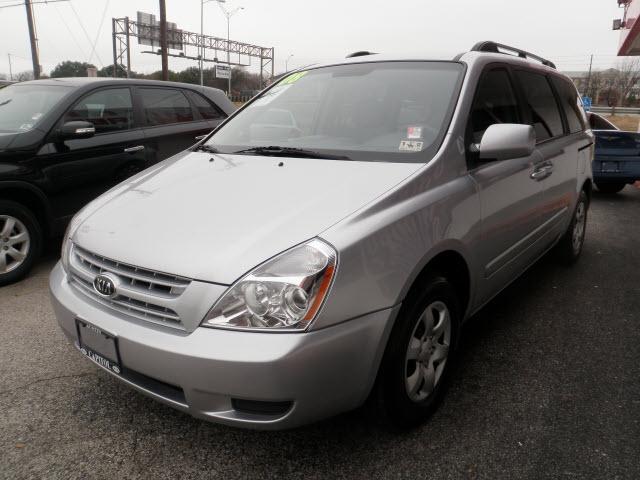 Kia Sedona 2008 photo 1