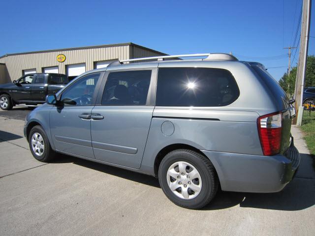 Kia Sedona 2008 photo 1