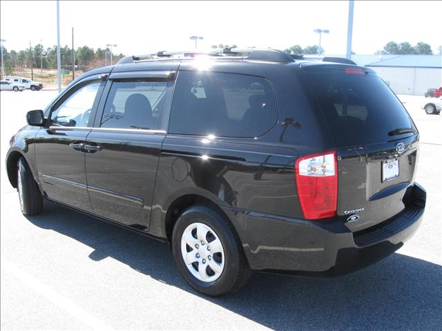 Kia Sedona 2008 photo 2