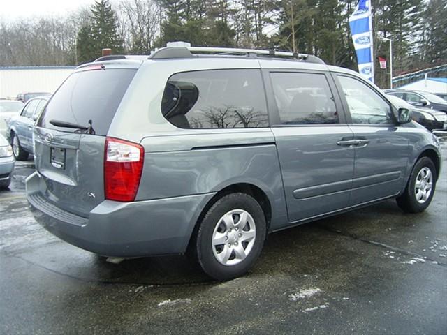Kia Sedona 2008 photo 2
