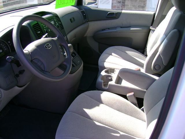 Kia Sedona 2008 photo 3