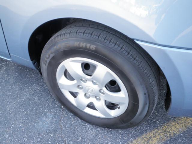 Kia Sedona 2008 photo 2