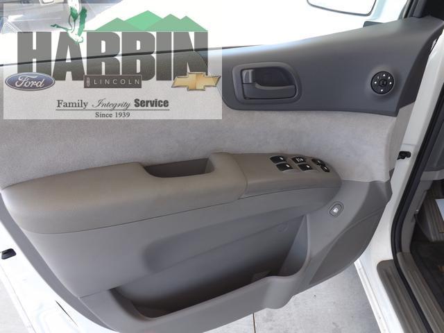 Kia Sedona 2008 photo 2