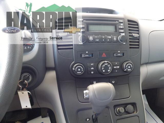 Kia Sedona 2008 photo 8