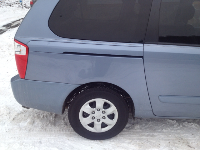 Kia Sedona 2008 photo 4