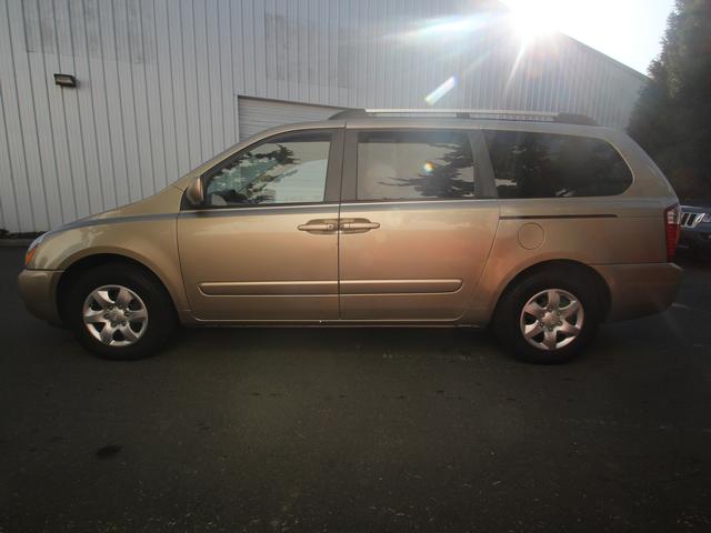 Kia Sedona 2008 photo 1