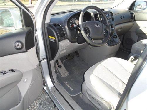 Kia Sedona 2008 photo 4