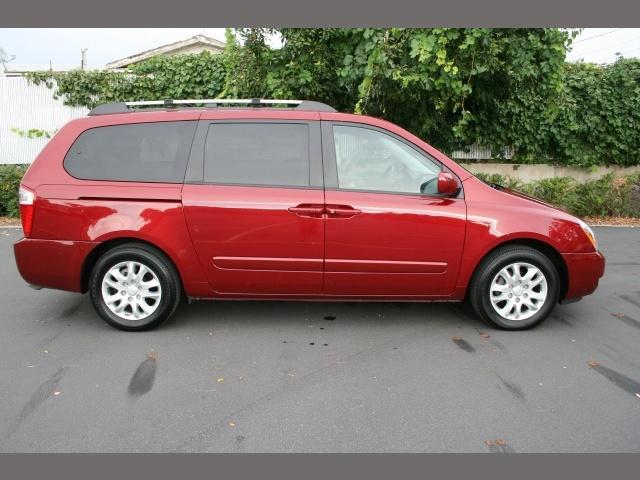 Kia Sedona 2008 photo 1