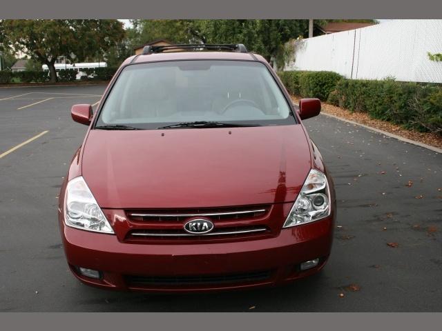 Kia Sedona 2008 photo 3