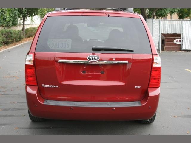 Kia Sedona 2008 photo 4