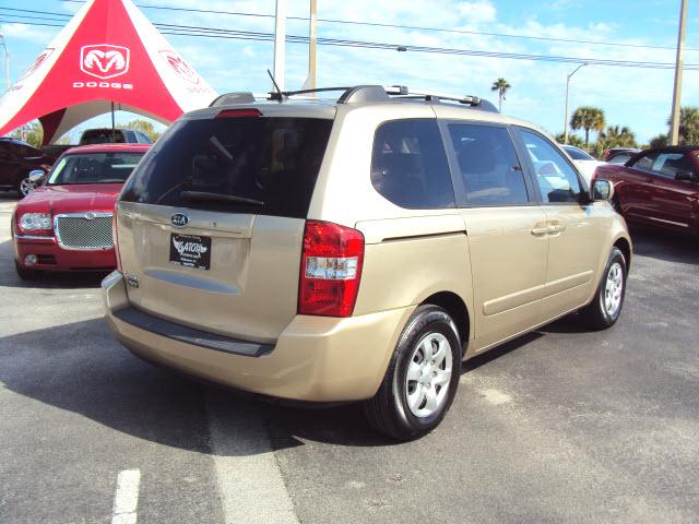 Kia Sedona 2008 photo 3