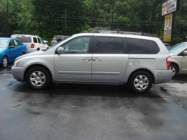 Kia Sedona 2008 photo 2
