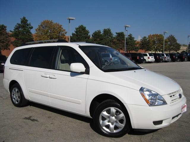 Kia Sedona 2008 photo 3