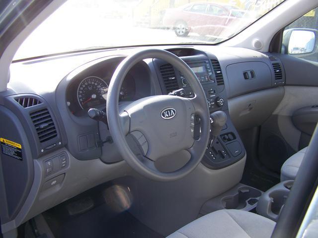 Kia Sedona 2008 photo 1