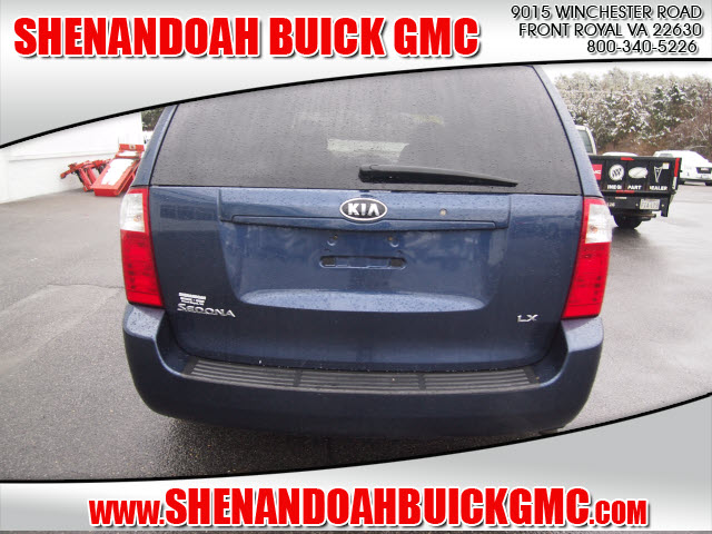 Kia Sedona 2008 photo 2