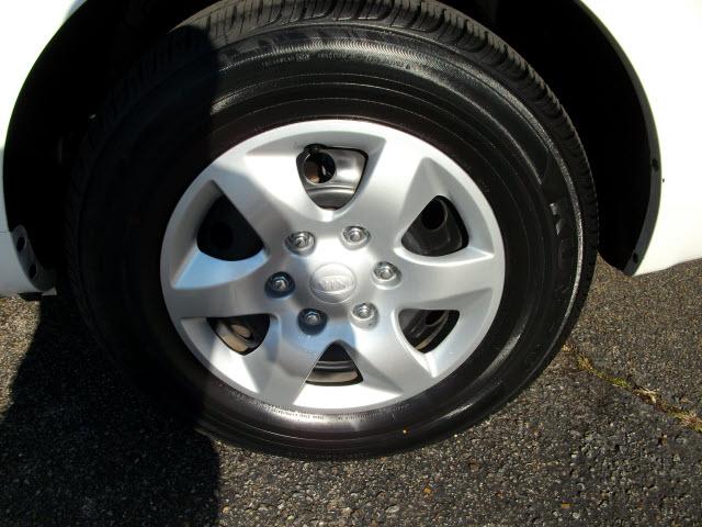 Kia Sedona 2008 photo 1