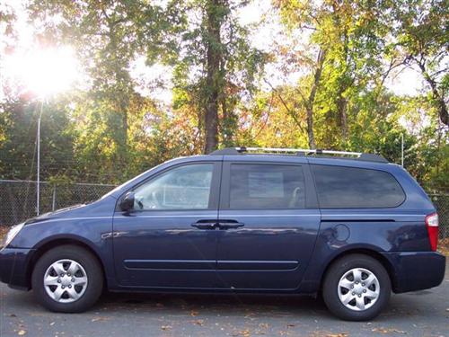 Kia Sedona 2008 photo 4