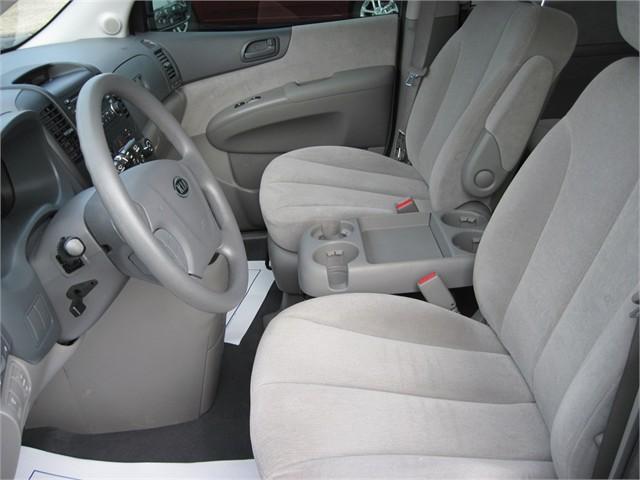 Kia Sedona 2008 photo 4