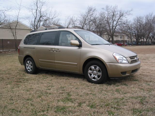 Kia Sedona 2008 photo 3