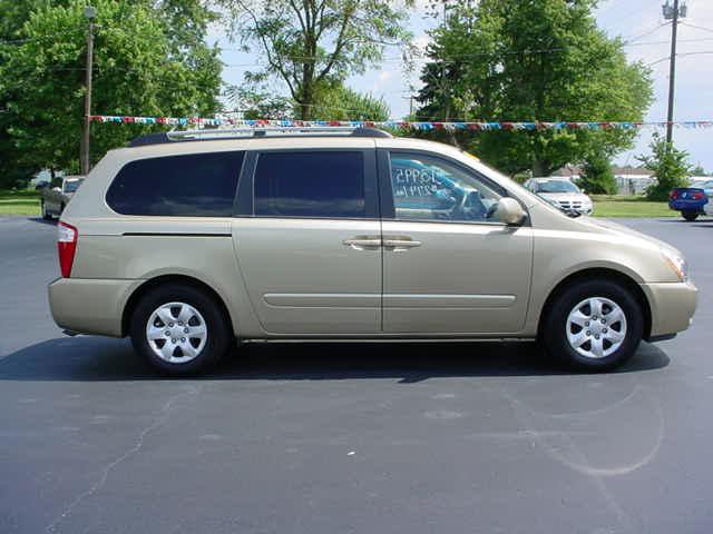 Kia Sedona Elk Conversion Van MiniVan