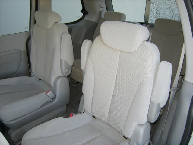 Kia Sedona 2008 photo 1