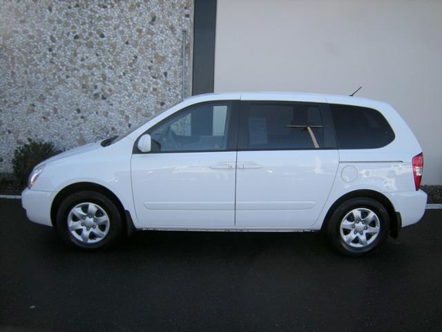 Kia Sedona 2008 photo 3