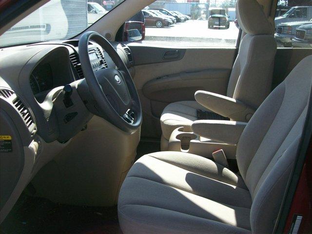 Kia Sedona 2008 photo 4
