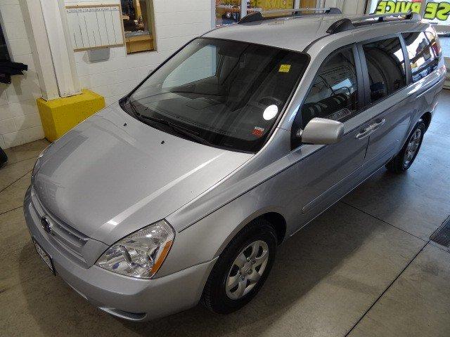 Kia Sedona 2009 photo 3