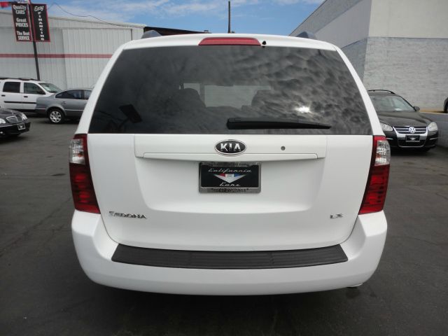 Kia Sedona 2009 photo 1
