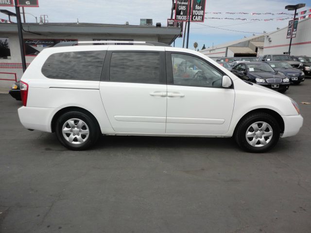 Kia Sedona 2009 photo 3