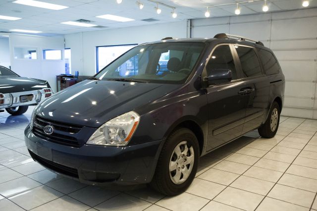 Kia Sedona 2009 photo 4