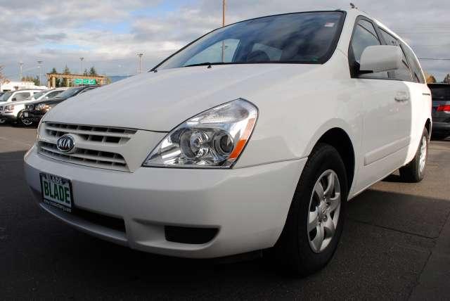 Kia Sedona Elk Conversion Van MiniVan