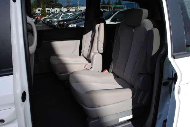 Kia Sedona 2009 photo 4