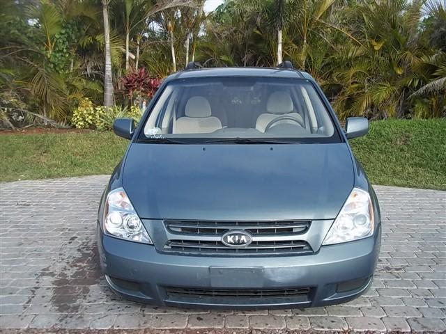 Kia Sedona 2009 photo 1