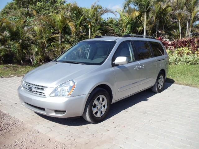 Kia Sedona Elk Conversion Van MiniVan