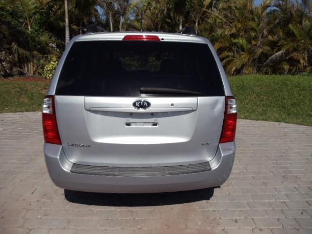 Kia Sedona 2009 photo 3