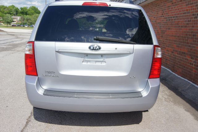 Kia Sedona 2009 photo 3