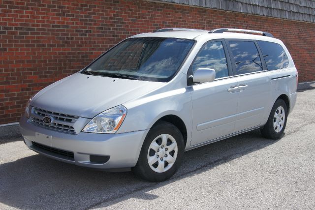 Kia Sedona 2009 photo 4