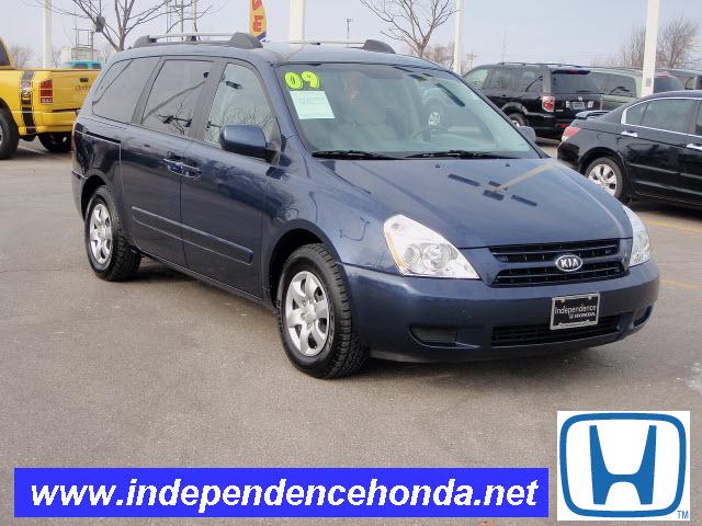 Kia Sedona Elk Conversion Van MiniVan