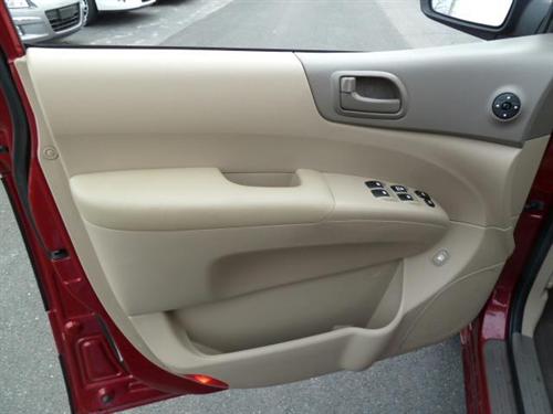 Kia Sedona 2009 photo 3