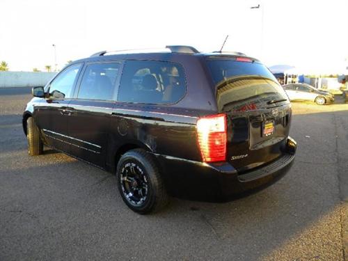 Kia Sedona 2009 photo 4