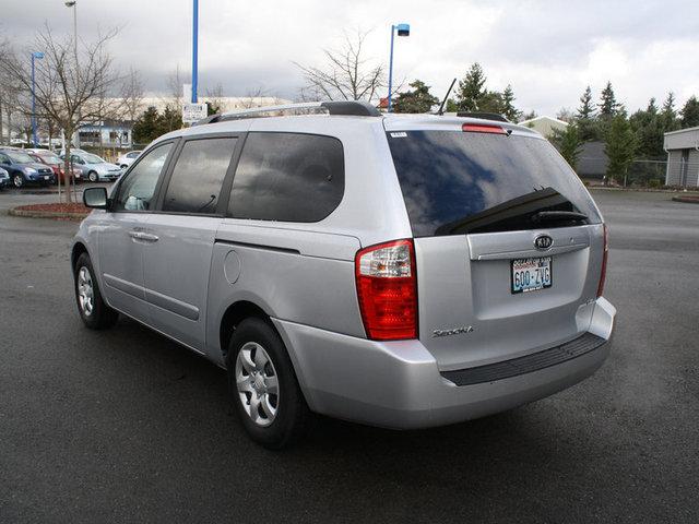 Kia Sedona Elk Conversion Van MiniVan