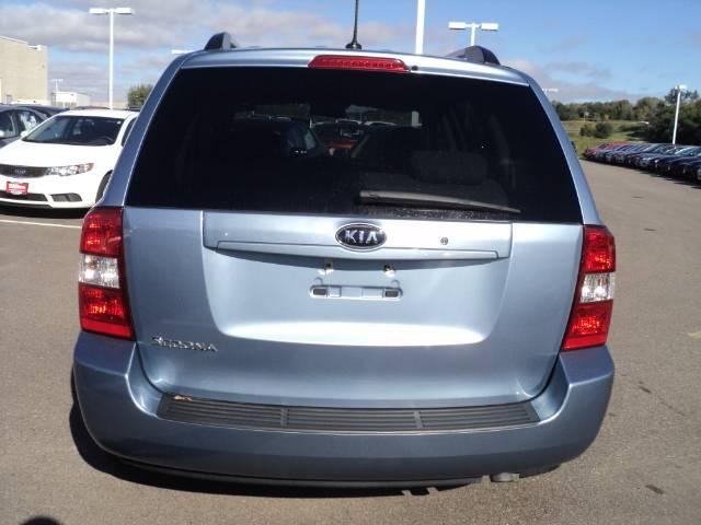 Kia Sedona 2009 photo 1